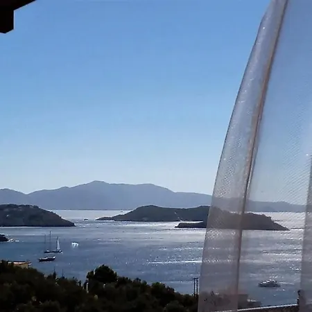 Superior Cassiope With 3br, Private Pool And Stunning Sea Views *